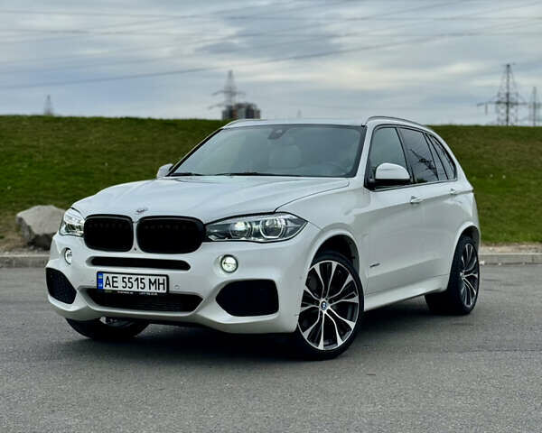 БМВ Х5 2018 в Днепре (Днепропетровске) на Automoto.ua Белый БМВ Х5, объемом двигателя 2.98 л и пробегом 140 тыс. км за 36500 $, фото 6 на Automoto.ua