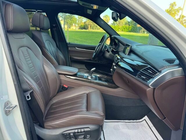 Белый БМВ Х5, объемом двигателя 3 л и пробегом 73 тыс. км за 19000 $, фото 8 на Automoto.ua