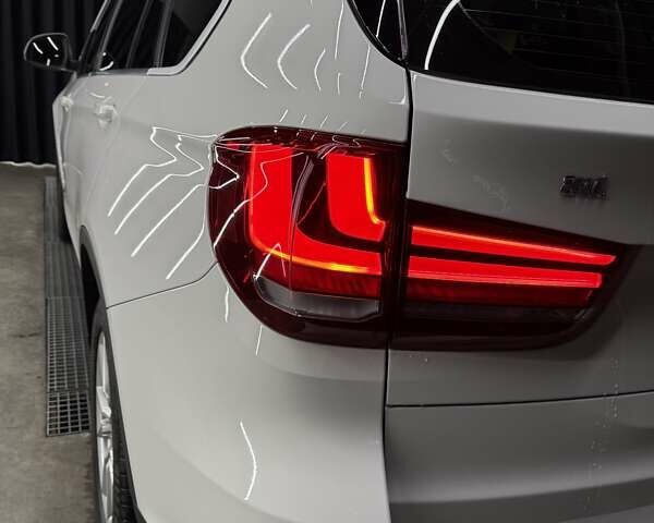 Белый БМВ Х5, объемом двигателя 2 л и пробегом 184 тыс. км за 25500 $, фото 7 на Automoto.ua