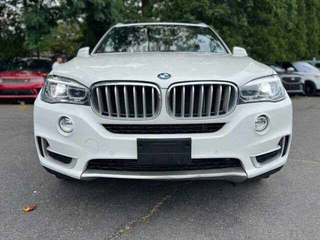 Белый БМВ Х5, объемом двигателя 3 л и пробегом 45 тыс. км за 11500 $, фото 1 на Automoto.ua