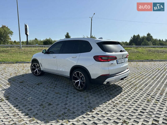 Белый БМВ Х5, объемом двигателя 3 л и пробегом 170 тыс. км за 48900 $, фото 8 на Automoto.ua