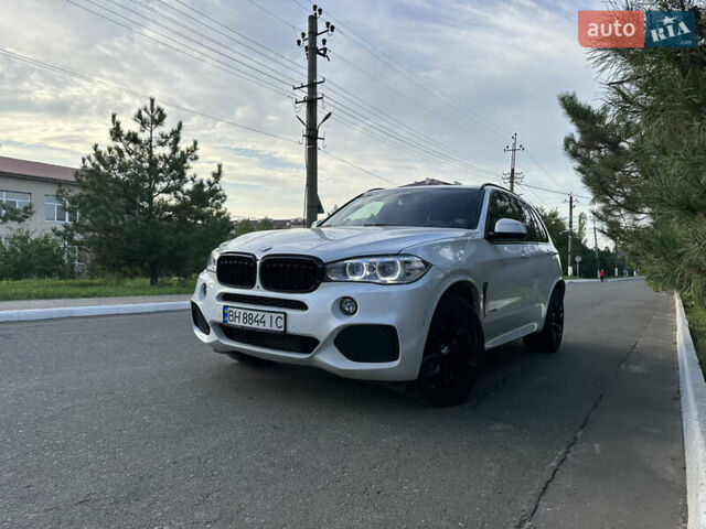 Білий БМВ Х5, об'ємом двигуна 2.99 л та пробігом 84 тис. км за 44900 $, фото 5 на Automoto.ua
