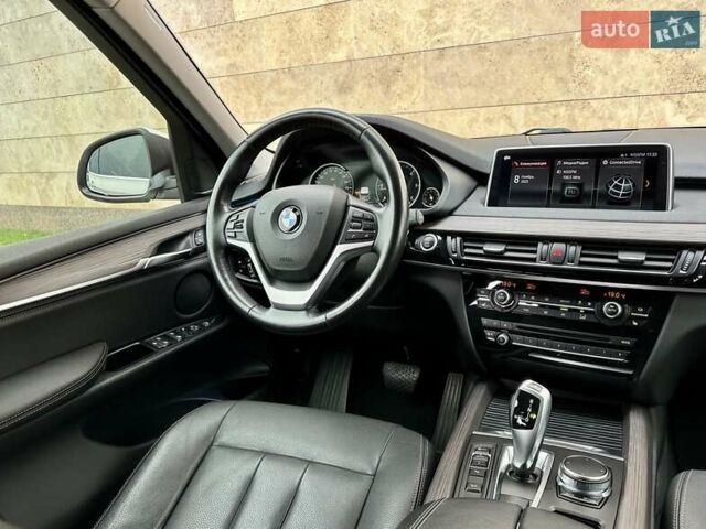 Белый БМВ Х5, объемом двигателя 2 л и пробегом 132 тыс. км за 31800 $, фото 59 на Automoto.ua