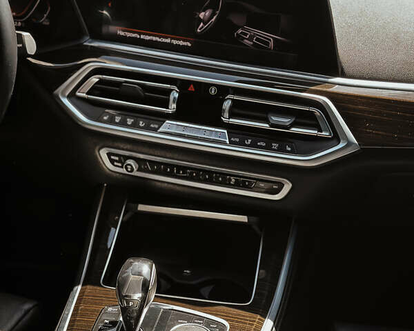 Белый БМВ Х5, объемом двигателя 3 л и пробегом 80 тыс. км за 45900 $, фото 8 на Automoto.ua