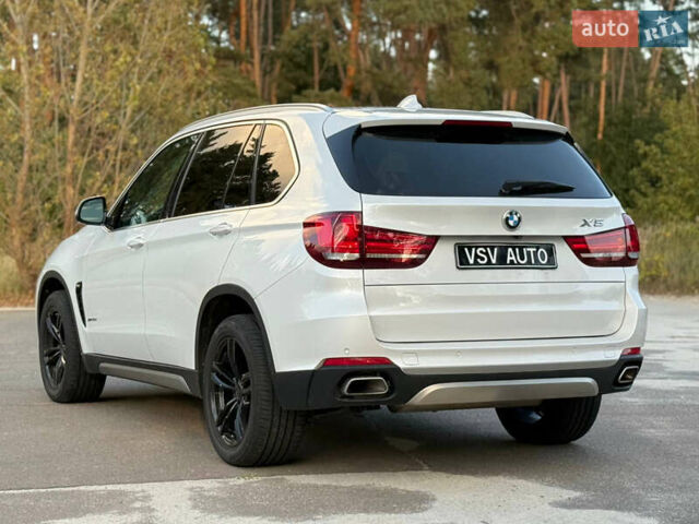 Белый БМВ Х5, объемом двигателя 3 л и пробегом 93 тыс. км за 41888 $, фото 43 на Automoto.ua