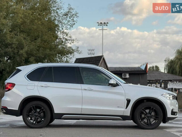 Белый БМВ Х5, объемом двигателя 3 л и пробегом 96 тыс. км за 41888 $, фото 52 на Automoto.ua