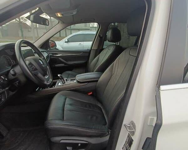 Белый БМВ Х5, объемом двигателя 2 л и пробегом 112 тыс. км за 25500 $, фото 8 на Automoto.ua