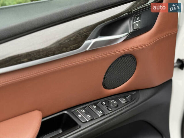 Белый БМВ Х5, объемом двигателя 2 л и пробегом 152 тыс. км за 29900 $, фото 9 на Automoto.ua