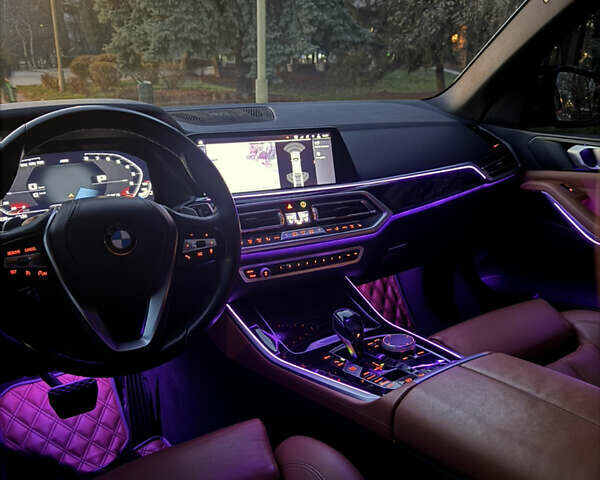 Белый БМВ Х5, объемом двигателя 3 л и пробегом 104 тыс. км за 47500 $, фото 30 на Automoto.ua