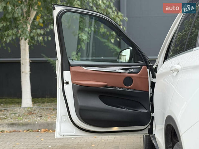 Белый БМВ Х5, объемом двигателя 2 л и пробегом 152 тыс. км за 29900 $, фото 8 на Automoto.ua