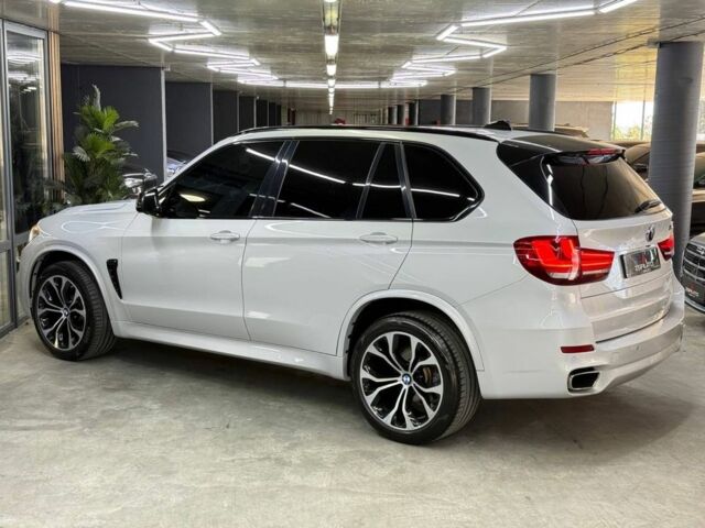 Белый БМВ Х5, объемом двигателя 3 л и пробегом 30 тыс. км за 37500 $, фото 1 на Automoto.ua