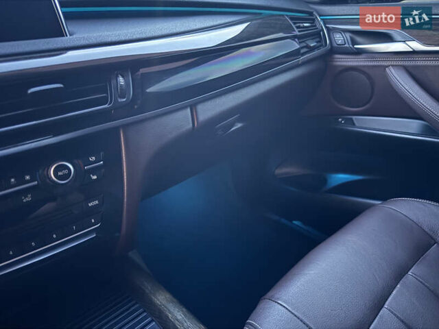 Белый БМВ Х5, объемом двигателя 2.99 л и пробегом 218 тыс. км за 32900 $, фото 25 на Automoto.ua