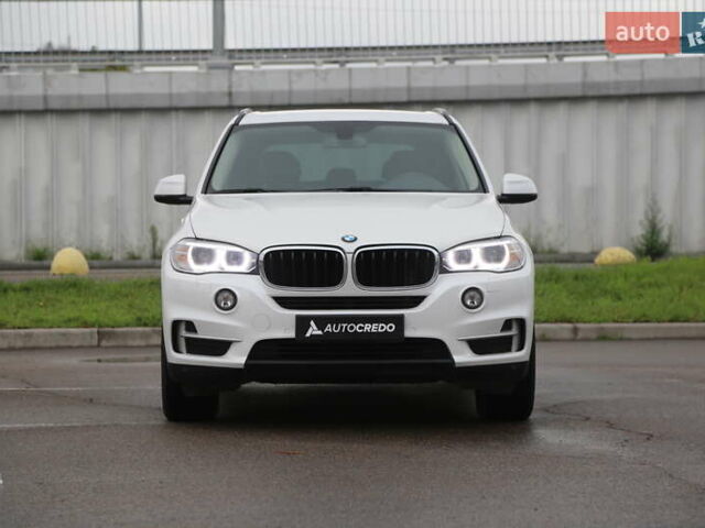 Белый БМВ Х5, объемом двигателя 2 л и пробегом 180 тыс. км за 31500 $, фото 1 на Automoto.ua