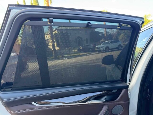 Белый БМВ Х5, объемом двигателя 3 л и пробегом 73 тыс. км за 19000 $, фото 10 на Automoto.ua