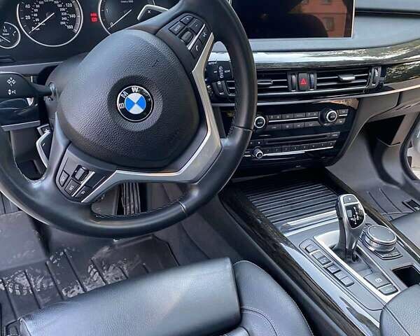 Білий БМВ Х5, об'ємом двигуна 3 л та пробігом 179 тис. км за 37200 $, фото 9 на Automoto.ua