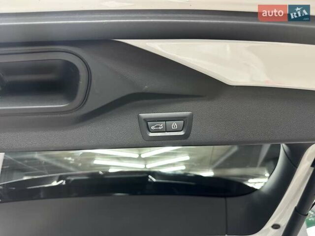 Білий БМВ Х5, об'ємом двигуна 3 л та пробігом 136 тис. км за 56000 $, фото 29 на Automoto.ua