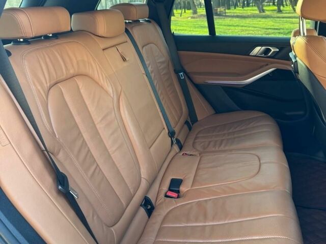 Белый БМВ Х5, объемом двигателя 3 л и пробегом 104 тыс. км за 47000 $, фото 4 на Automoto.ua