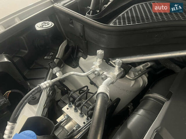 Белый БМВ Х5, объемом двигателя 3 л и пробегом 130 тыс. км за 40000 $, фото 14 на Automoto.ua