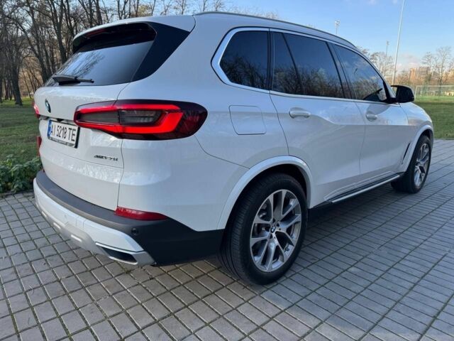 Белый БМВ Х5, объемом двигателя 3 л и пробегом 104 тыс. км за 47000 $, фото 3 на Automoto.ua