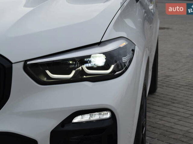 Белый БМВ Х5, объемом двигателя 3 л и пробегом 65 тыс. км за 56500 $, фото 6 на Automoto.ua