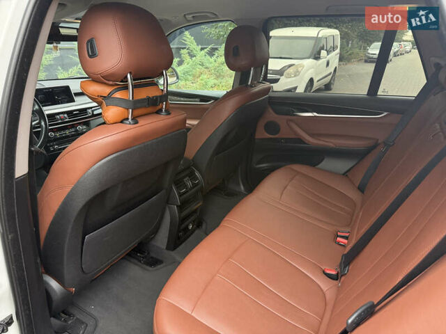 Белый БМВ Х5, объемом двигателя 2 л и пробегом 152 тыс. км за 29900 $, фото 15 на Automoto.ua