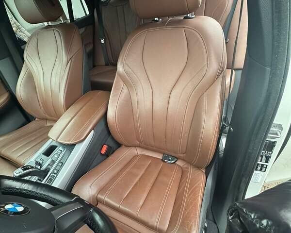 Белый БМВ Х5, объемом двигателя 2.99 л и пробегом 207 тыс. км за 40500 $, фото 11 на Automoto.ua