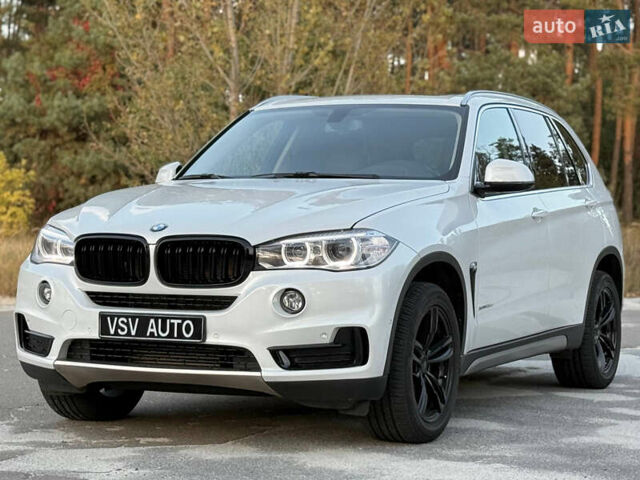 Белый БМВ Х5, объемом двигателя 3 л и пробегом 96 тыс. км за 41888 $, фото 65 на Automoto.ua