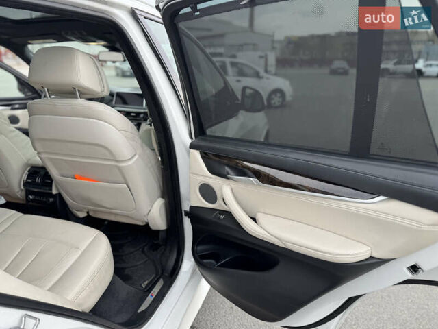 БМВ Х5 2018 в Днепре (Днепропетровске) на Automoto.ua Белый БМВ Х5, объемом двигателя 2.98 л и пробегом 140 тыс. км за 36500 $, фото 16 на Automoto.ua
