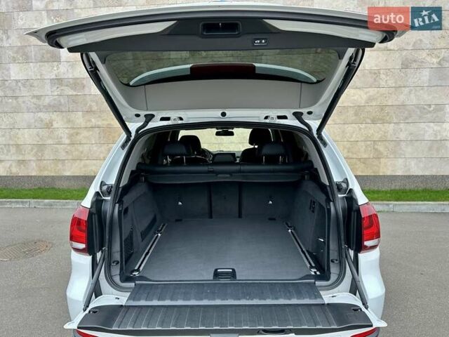 Белый БМВ Х5, объемом двигателя 2 л и пробегом 132 тыс. км за 31800 $, фото 83 на Automoto.ua