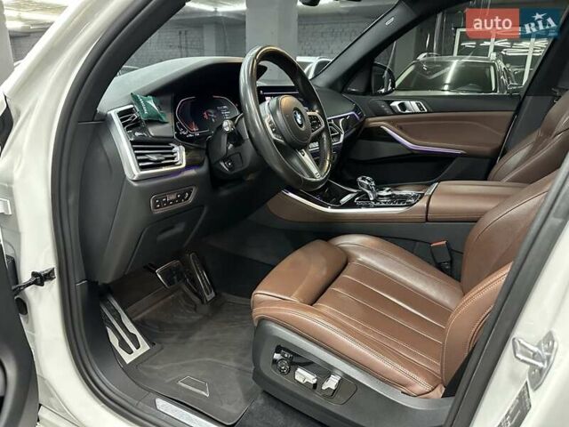 Білий БМВ Х5, об'ємом двигуна 3 л та пробігом 136 тис. км за 56000 $, фото 18 на Automoto.ua