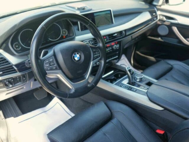 Белый БМВ Х5, объемом двигателя 4.4 л и пробегом 33 тыс. км за 10800 $, фото 6 на Automoto.ua