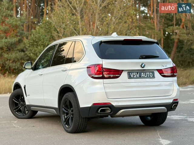 Белый БМВ Х5, объемом двигателя 3 л и пробегом 96 тыс. км за 41888 $, фото 49 на Automoto.ua
