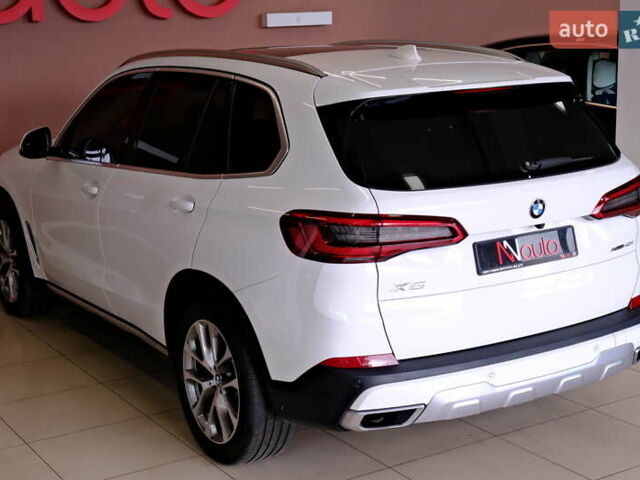 Білий БМВ Х5, об'ємом двигуна 3 л та пробігом 81 тис. км за 45900 $, фото 14 на Automoto.ua