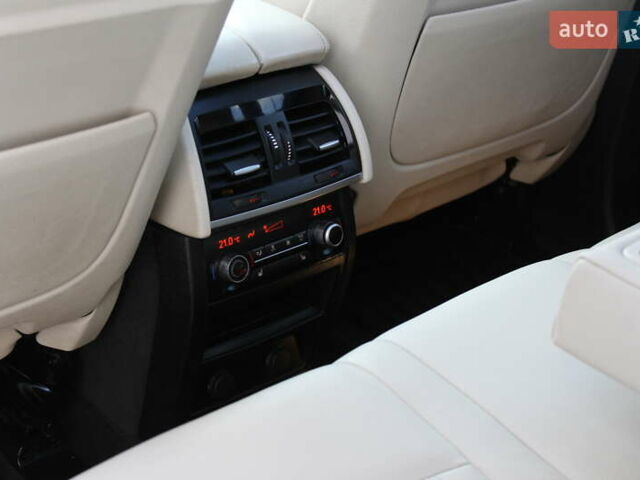 Белый БМВ Х5, объемом двигателя 3 л и пробегом 200 тыс. км за 36900 $, фото 28 на Automoto.ua