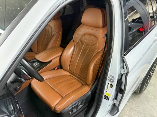 Белый БМВ Х5, объемом двигателя 3 л и пробегом 30 тыс. км за 37500 $, фото 6 на Automoto.ua