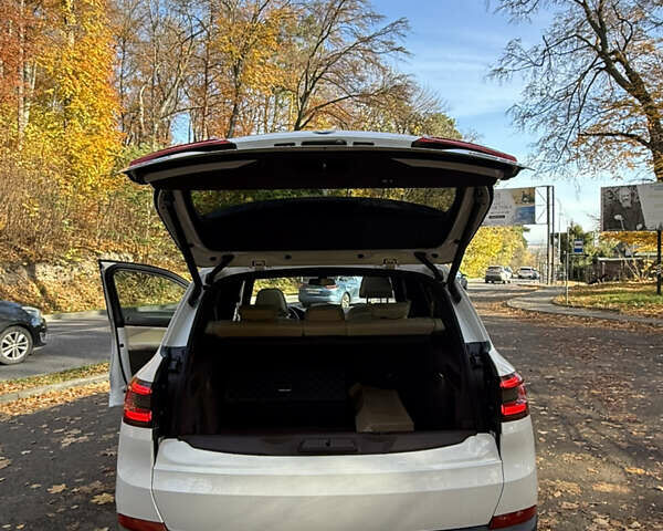 Белый БМВ Х5, объемом двигателя 3 л и пробегом 104 тыс. км за 49000 $, фото 8 на Automoto.ua