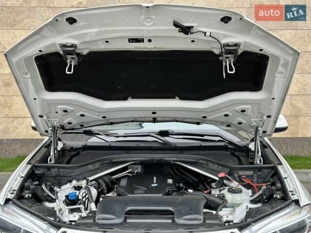 Белый БМВ Х5, объемом двигателя 2 л и пробегом 132 тыс. км за 31800 $, фото 46 на Automoto.ua