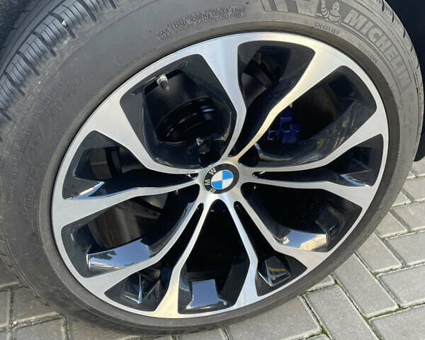 Білий БМВ Х5, об'ємом двигуна 3 л та пробігом 198 тис. км за 36200 $, фото 5 на Automoto.ua