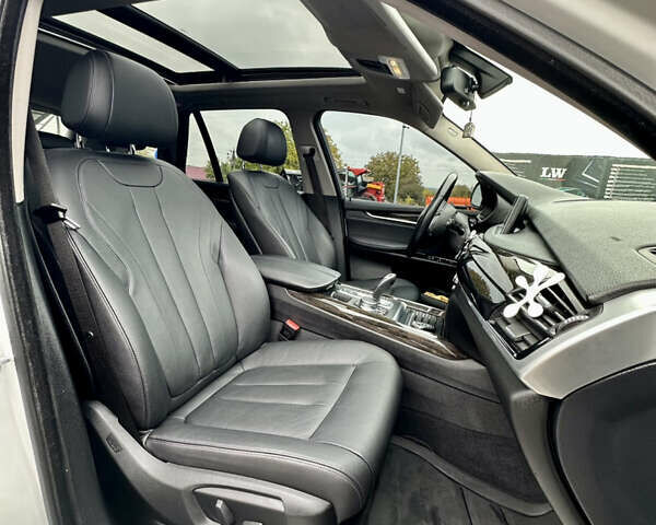 Белый БМВ Х5, объемом двигателя 2.98 л и пробегом 57 тыс. км за 28999 $, фото 13 на Automoto.ua