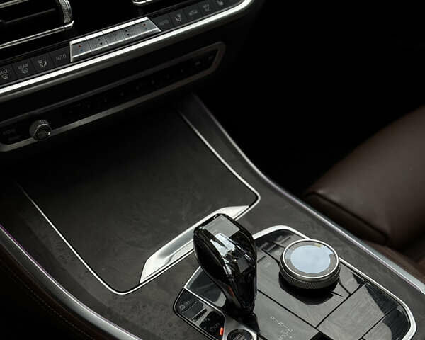 БМВ Х5 2018 в Днепре (Днепропетровске) на Automoto.ua Белый БМВ Х5, объемом двигателя 3 л и пробегом 91 тыс. км за 58000 $, фото 11 на Automoto.ua