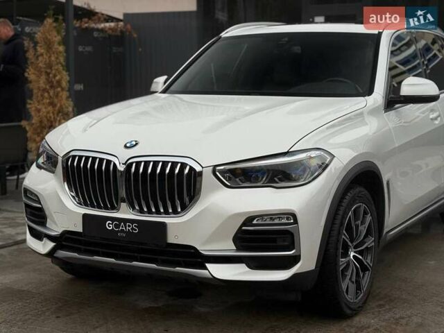 Белый БМВ Х5, объемом двигателя 3 л и пробегом 94 тыс. км за 49999 $, фото 7 на Automoto.ua