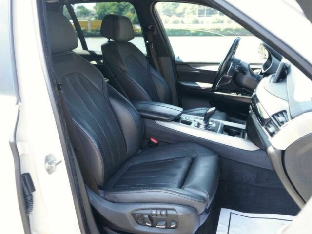 Белый БМВ Х5, объемом двигателя 4.4 л и пробегом 33 тыс. км за 10800 $, фото 8 на Automoto.ua