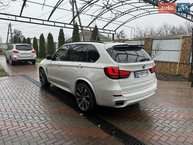 Белый БМВ Х5, объемом двигателя 2.99 л и пробегом 92 тыс. км за 49000 $, фото 3 на Automoto.ua