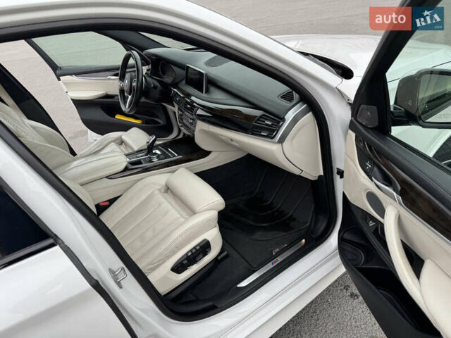 БМВ Х5 2018 в Днепре (Днепропетровске) на Automoto.ua Белый БМВ Х5, объемом двигателя 2.98 л и пробегом 140 тыс. км за 36500 $, фото 15 на Automoto.ua