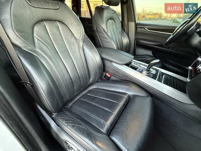 Білий БМВ Х5, об'ємом двигуна 3 л та пробігом 173 тис. км за 25500 $, фото 62 на Automoto.ua