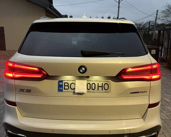 Білий БМВ Х5, об'ємом двигуна 4.39 л та пробігом 127 тис. км за 52700 $, фото 5 на Automoto.ua