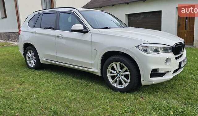 Белый БМВ Х5, объемом двигателя 2 л и пробегом 265 тыс. км за 25000 $, фото 7 на Automoto.ua