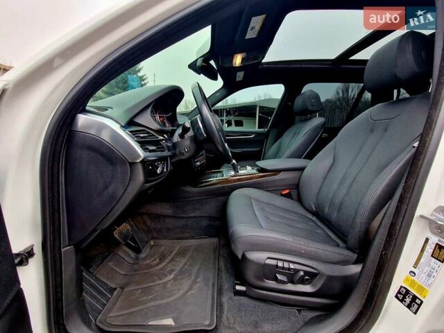 Білий БМВ Х5, об'ємом двигуна 3 л та пробігом 74 тис. км за 29500 $, фото 14 на Automoto.ua