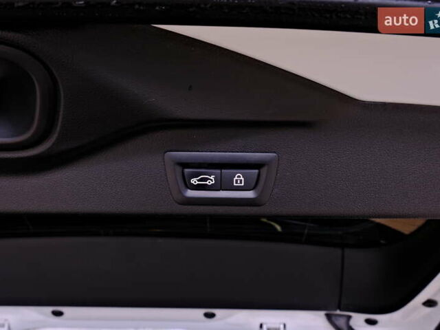 Білий БМВ Х5, об'ємом двигуна 3 л та пробігом 81 тис. км за 45900 $, фото 56 на Automoto.ua