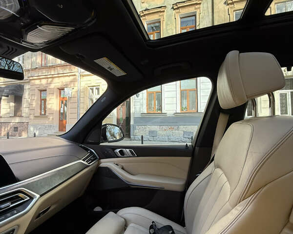 Белый БМВ Х5, объемом двигателя 3 л и пробегом 104 тыс. км за 49000 $, фото 9 на Automoto.ua